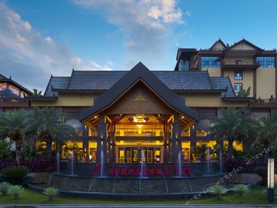 住進西雙版納嘉盛華美達廣場酒店,不出國就能帶你感受世界風(fēng)情,快來體驗!